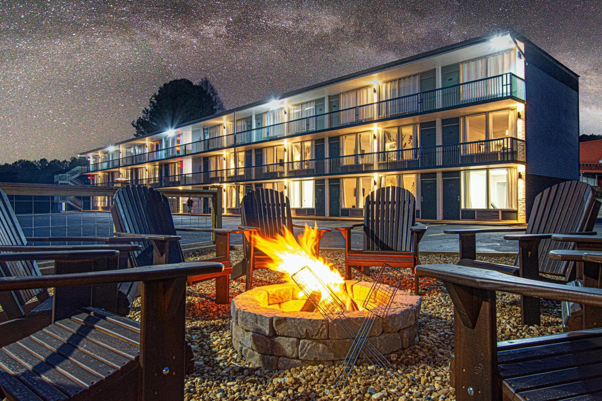 The Mallard Hotel & Suites Copperhill Exterior photo